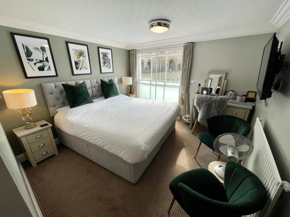 The Abbey Hotel Battle Luaran gambar