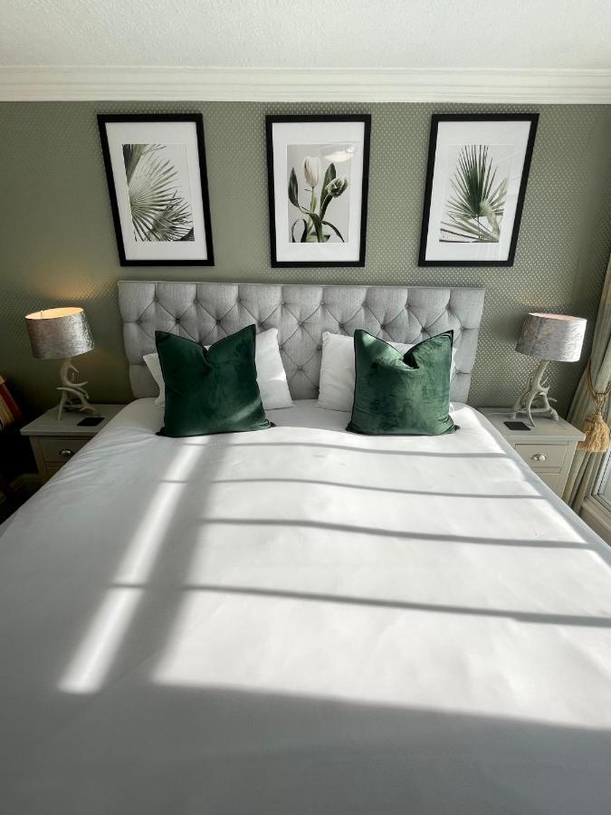 The Abbey Hotel Battle Luaran gambar